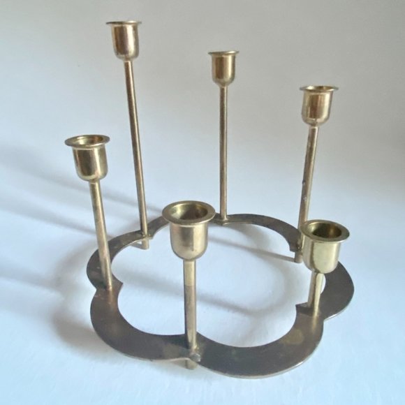 Large Vintage Brass Tabletop Candelabra Candlestick Holder | Holds 6 Candles - Picture 3 of 8